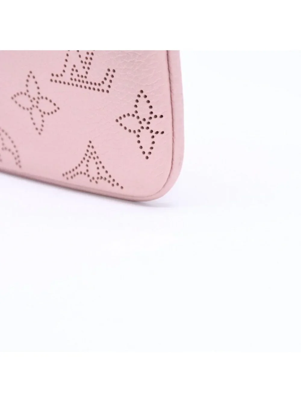 Louis Vuitton Pochette Cles Coin Purse Monogram Mahina Salmon Pink